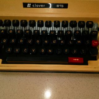 Máy đánh chữ K clover 815