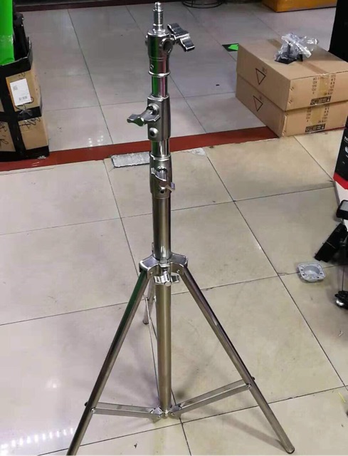 Chân đèn Weisheng  chất liệu inox