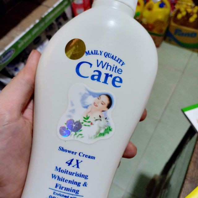 Sữa Tắm Dê White Care 4x - Tặng Kèm Bông Tắm