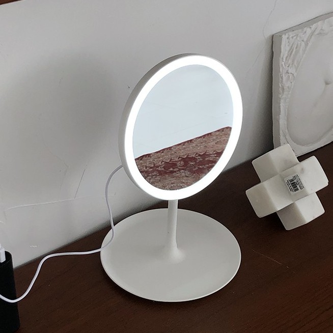 Gương Trang Điểm Có Đèn led Để Bàn Kèm Sạc usb Tiện Dụng