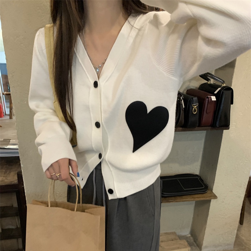 Áo khoác len Perty dáng rộng họa tiết trái tim thời trang Hàn Quốc cho nữ