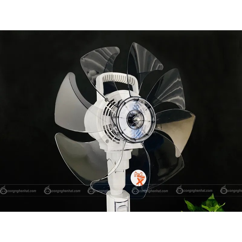 Quạt điện Hitachi HEF-AL300D 8 cánh 4 cấp độ gió có Remote - Hàng nội địa Nhật - Hàng mới 100% - Bảo hành 12 tháng