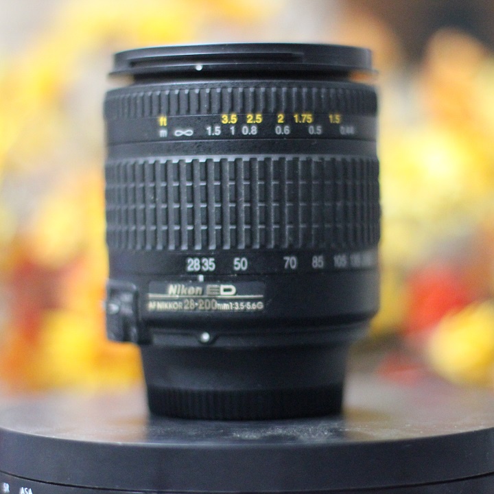 Ống kính Nikon AF 28-200f2.5-5.6G ED dải rộng cho Nikon