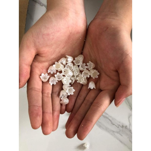 (50g)Hoa nhựa, Nụ hoa linh lan ngọctrai 10mm, nguyên liệu làm trang sức cổ trang, Nguyên liệu diy