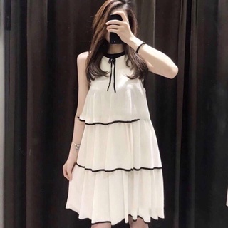 Đầm tầng voan sát nách
