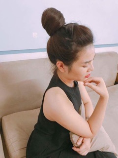 Tóc giả búi cao