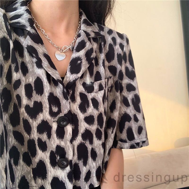 Áo Croptop Tay Ngắn Cổ Chữ V Họa Tiết Da Báo Cá Tính Cho Nữ