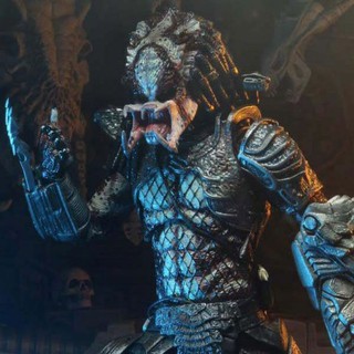 Mô hình NECA Ultimate Guardian Predator