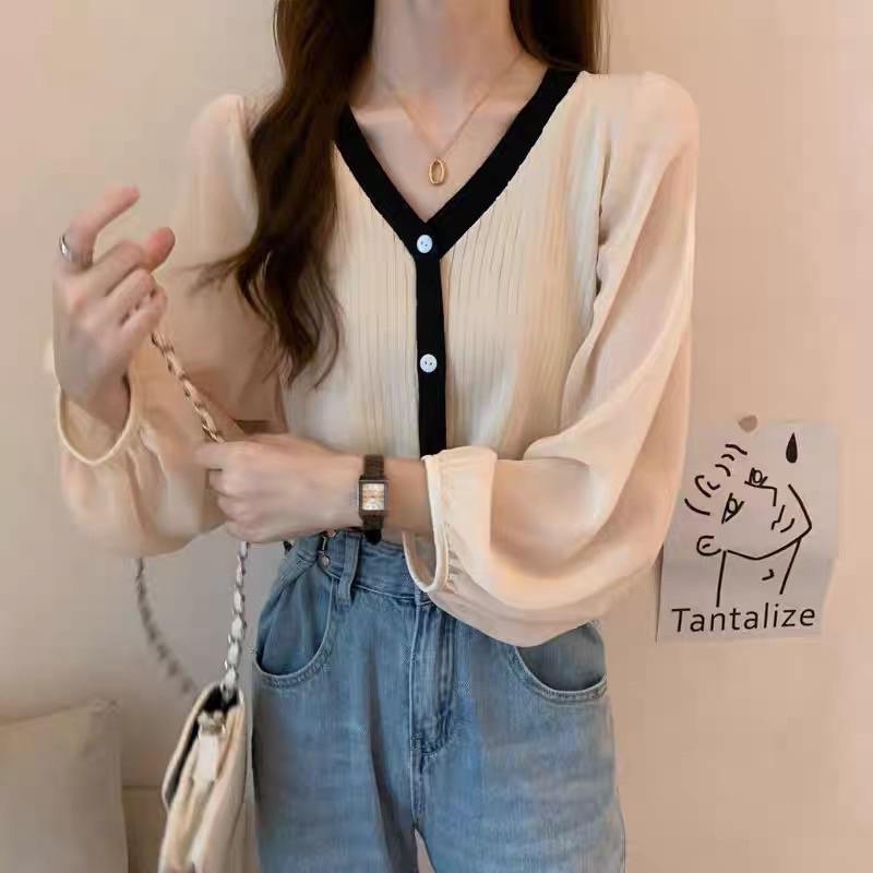Áo croptop nữ len tăm phối tay voan dài bánh bèo cổ chữ V Áo sơ mi tay bồng phong cách mới karryshop