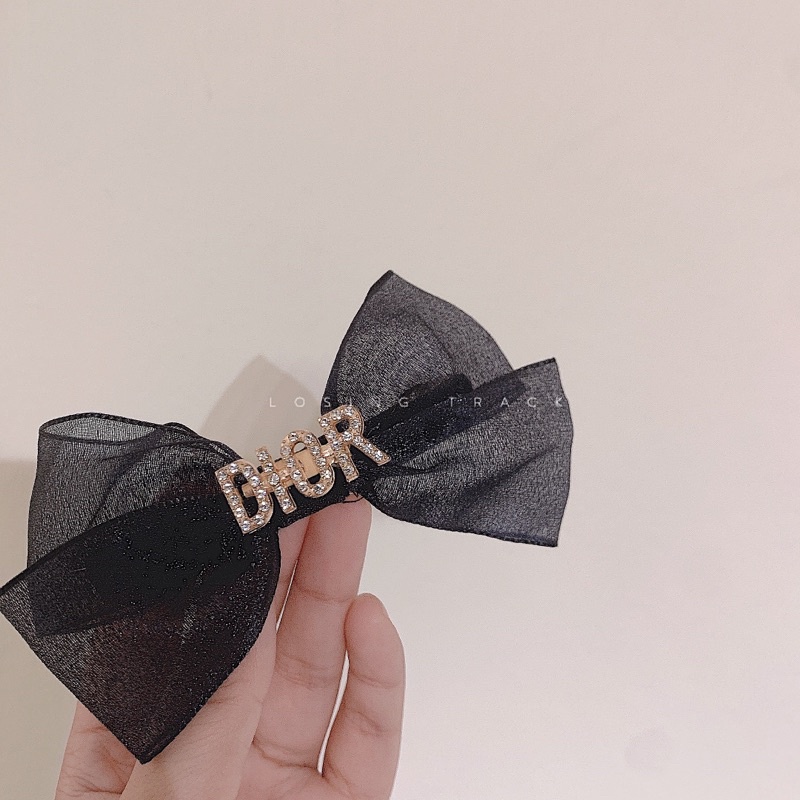 Nơ kẹp tóc voan đơn giản đính chữ đá sang chảnh N46