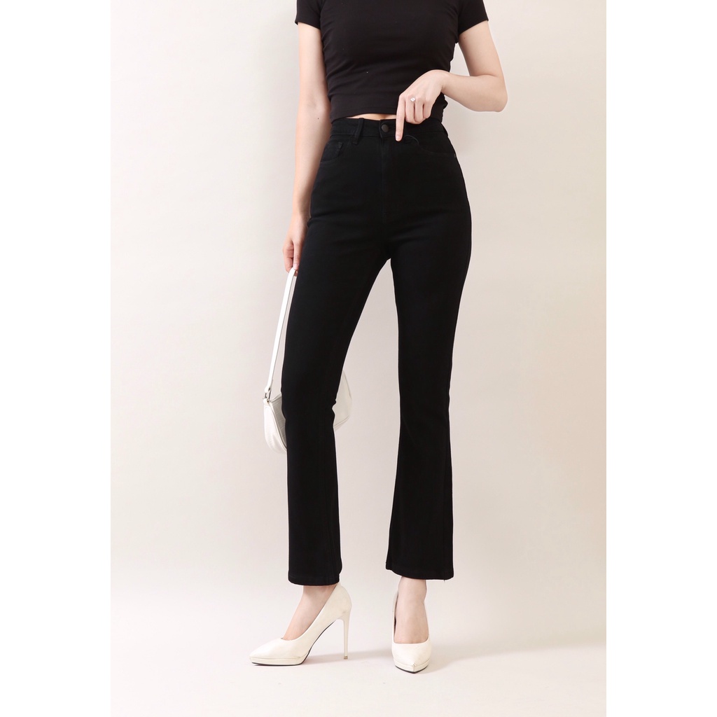 Quần Jean Nữ Ống Loe Đen Trắng Cạp Cao Vải Xuất Xịn Co Giãn Gấu Thường CT Jeans