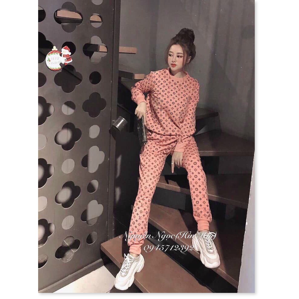 ( BIG SALE) SET ĐỒ BỘ THỂ THAO, ÁO CỔ TRÒN TAY DÀI, QUẦN LEGGING IN LOGO LV, MẶC ĐI CHƠI, DẠO PHỐ BAO SANG NHA