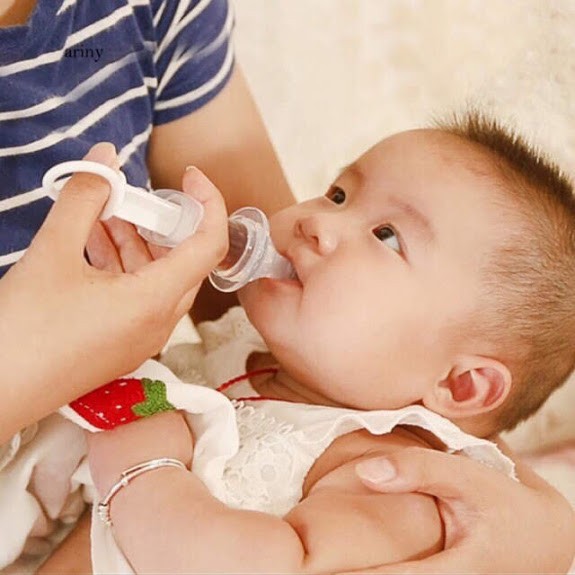 Xi lanh đầu silicon 2 vòi giúp bé uống sữa tiện lơi