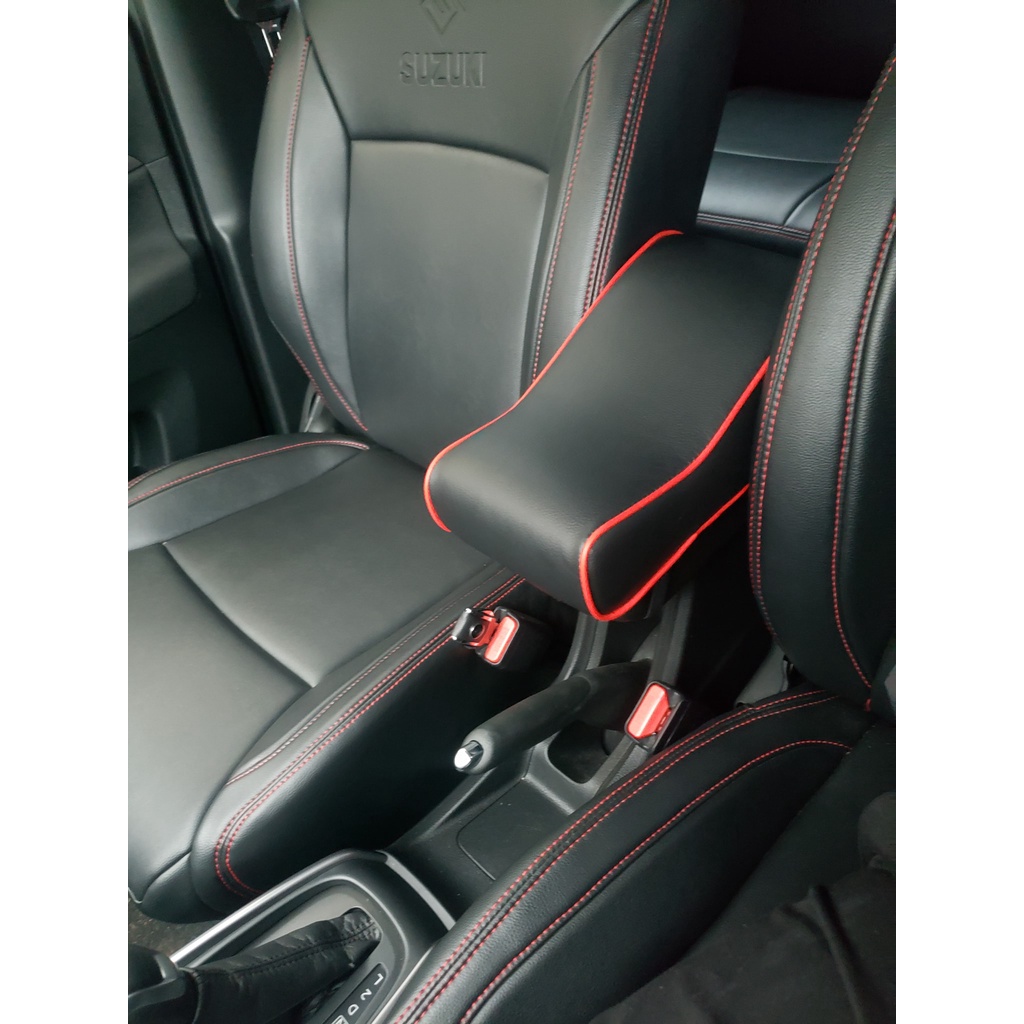 Tỳ Tay Suzuki XL7 Cao Su Non Loại 1