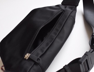 Túi đeo chéo + bao tử Burberry