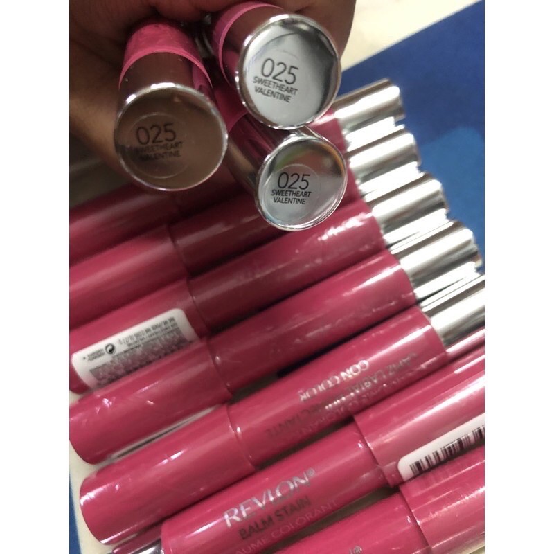 Son bút chì Revlon ColorBurst Balm 025 Sweetheart Valentine - Hồng ngọt ngào tự nhiên .