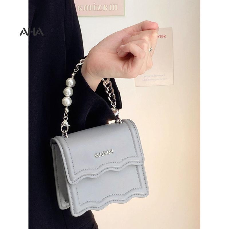 Túi đeo chéo AHA official Sm kiểu quai xích dễ phối đồ thời trang cho nữ