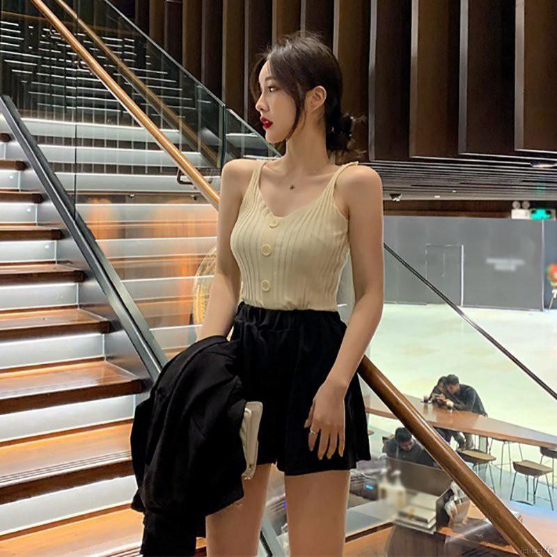 Áo tank top không tay cổ chữ U phối nút màu trơn