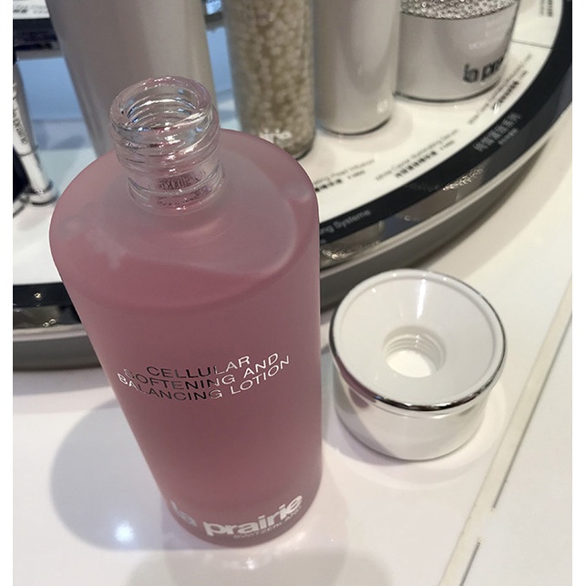 Nước cân bằng La Prairie cấp ẩm chống lão hóa 250ml