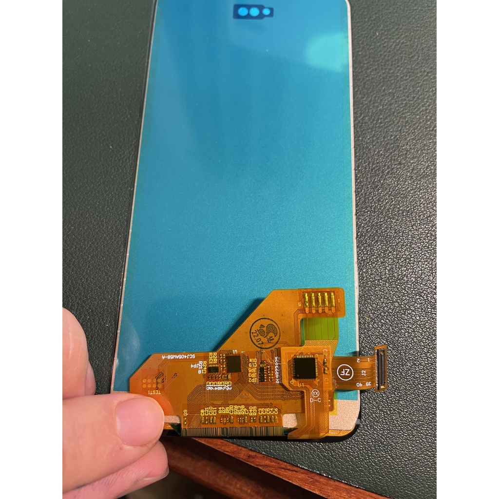 Màn Hình Samsung A40S tặng Kèm Bộ Sửa 8 Trong 1 Và Keo Dán Màn