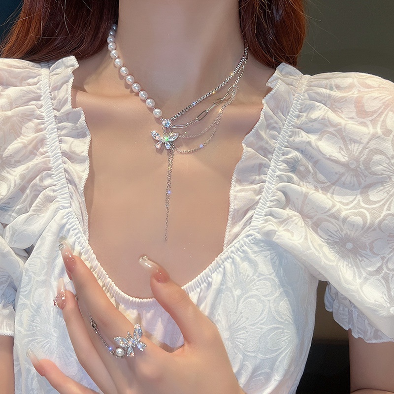 Vòng Cổ Tua Rua Dài Mặt Bướm Ngọt Ngào