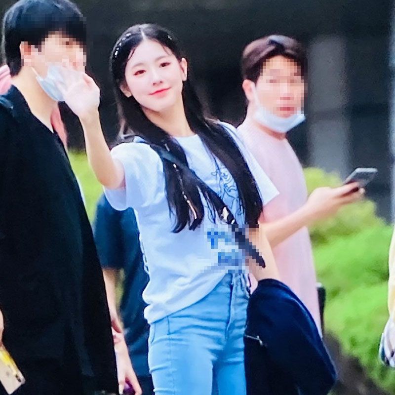 Áo thun Miyeon I-DLE