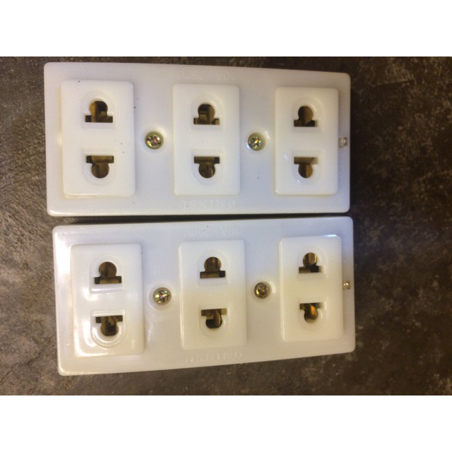 Ổ cắm điện 3 lỗ 2 chấu Ominsu