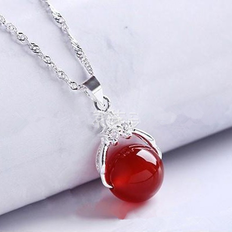 Mặt dây chuyền gắn hạt đá Chalcedony màu đỏ xanh lá tự nhiên