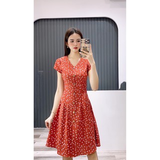 Váy hoa thiết kế cổ V phối hàng cúc giữa