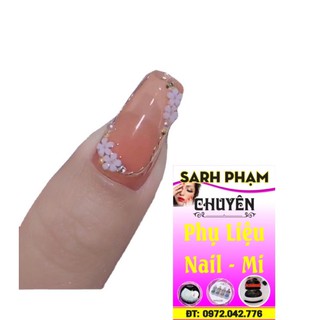 charm Hoa sứ nhí