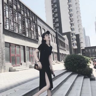 Hàng sẵn Đầm nữ maxi xẻ tà