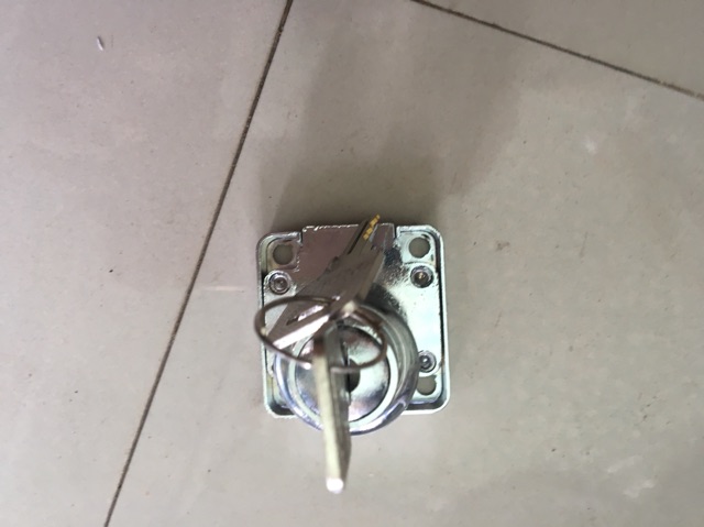 Ổ khoa tủ drawer lock ivan