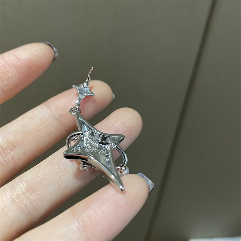 Khuyên Tai Hình Ngôi Sao Phong Cách Hip Hop Mới