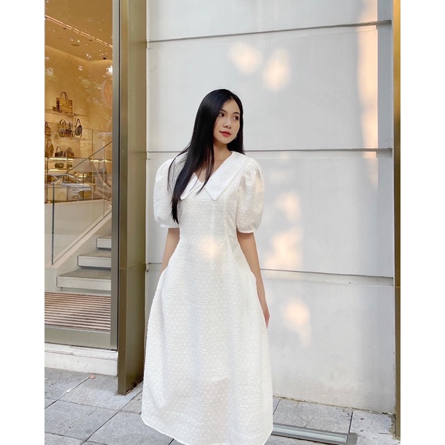 Váy cổ sen chiết ly eo