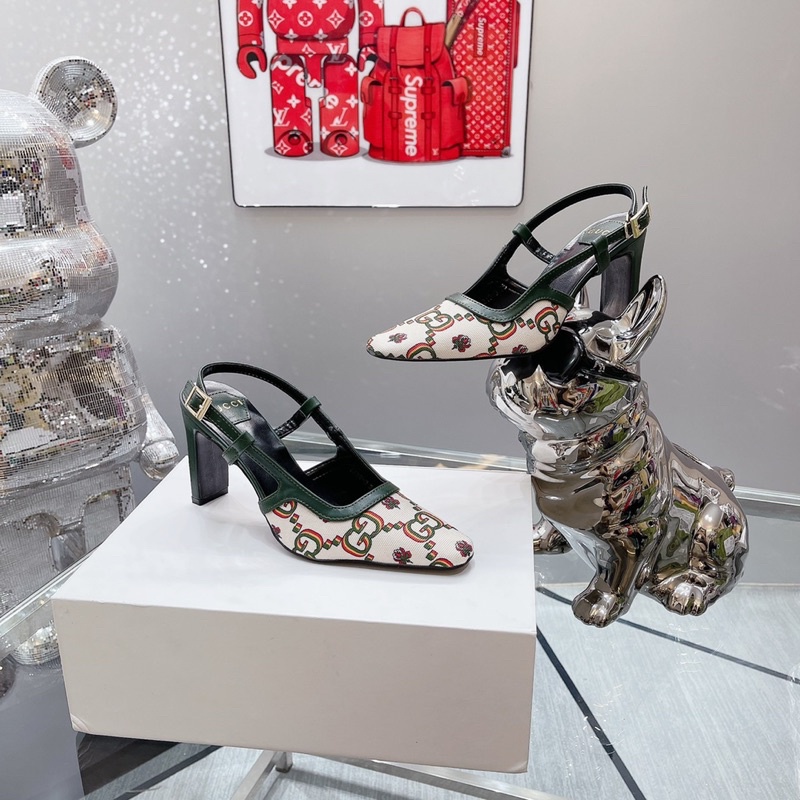 Sandal hoạ tiết gc new