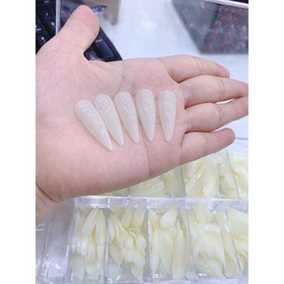 Móng úp HSM form nhọn đục trơn ( hộp 500m)