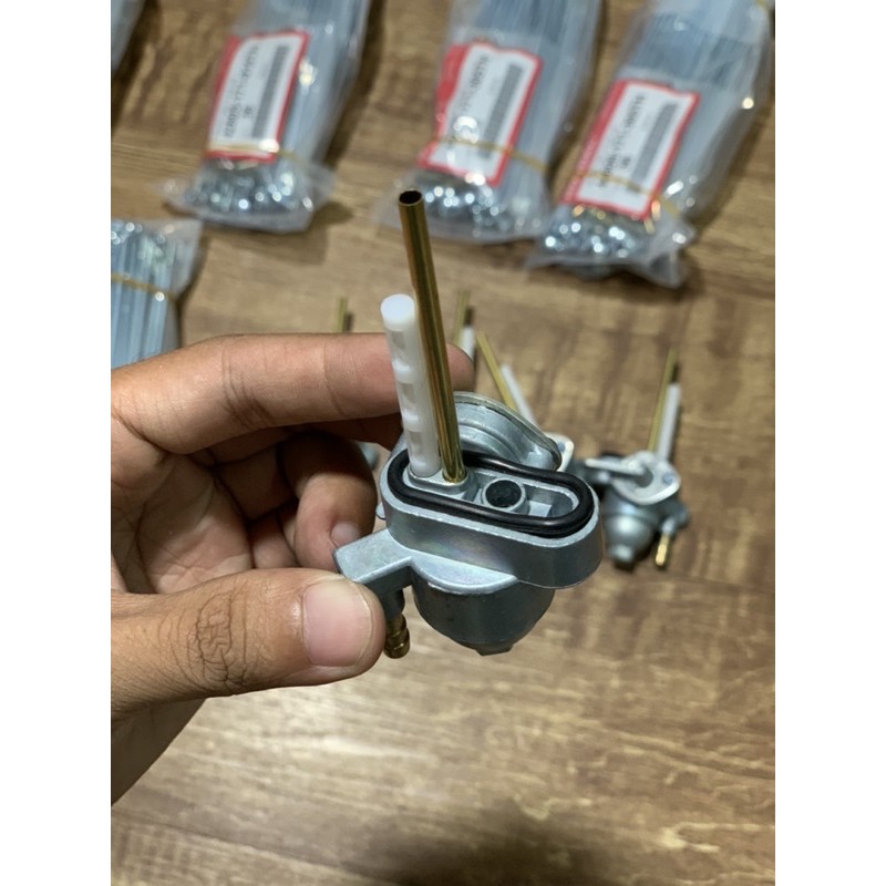 Khoá Xăng Bình Xăng Lớn 67 66 68 72 CD gù