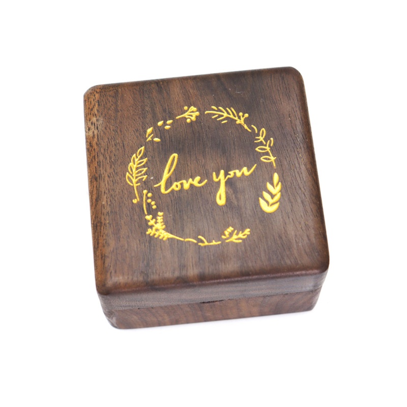 Hộp Đựng Nhẫn Đính Hôn Hình Vuông Sang Trọng