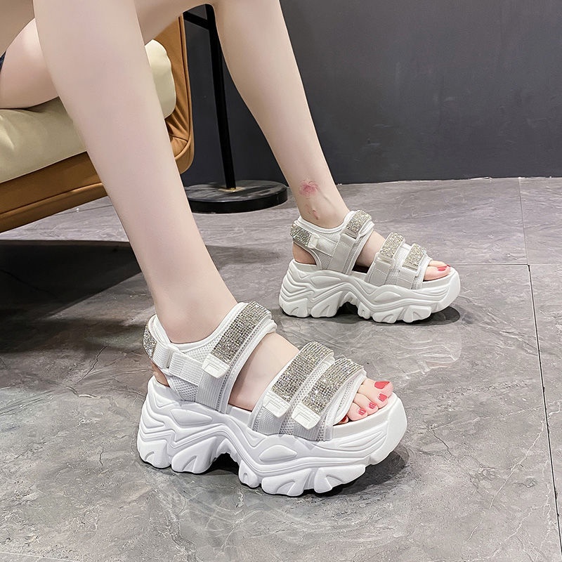 Sandal Đi Biển Đế Xuồng Phong Cách Thời Trang Mới 2022