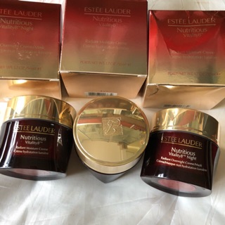 Kem dưỡng Estee Lauder Nutritious Vitality8 Radiant Moisture Cream 50ml"Thân Hộp Trầy nhẹ"