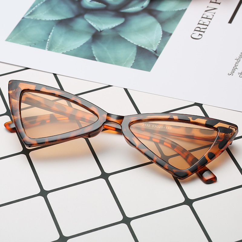 Kính mắt mèo Cá Tính Hàn Quốc D08