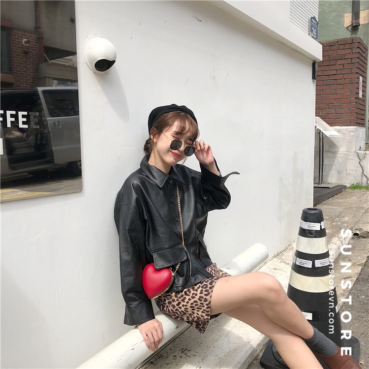 Áo khoác da 2 túi cài nút màu đen Ulzzang