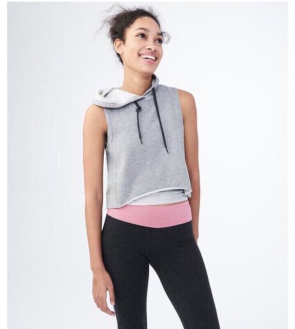 Hoodie nữ không tay Aero, hàng xuất xịn | BigBuy360 - bigbuy360.vn