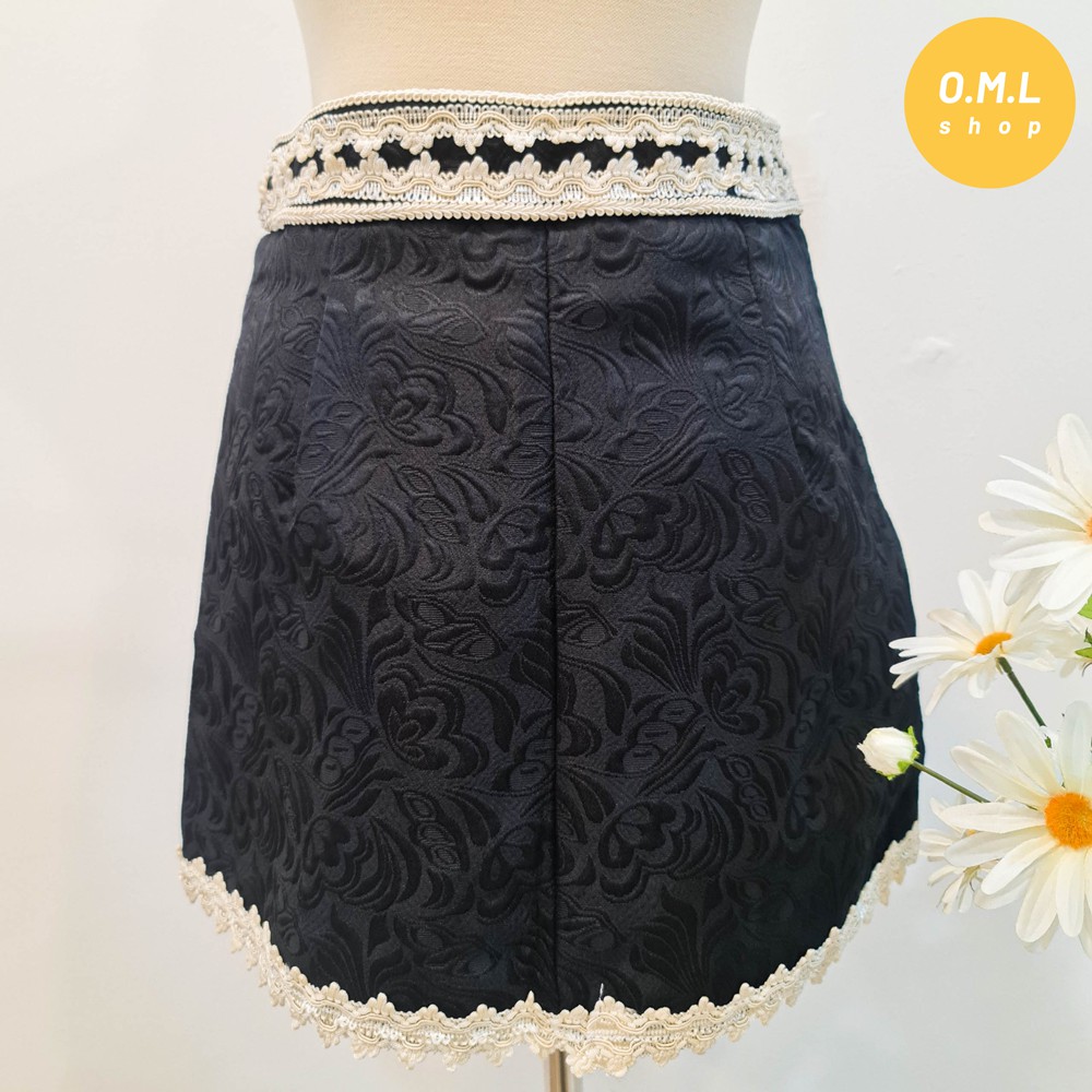 Váy đen ngắn lưng cao thêu trắng phong cách tiểu thư (có hình thật) | BigBuy360 - bigbuy360.vn