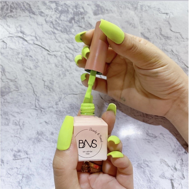 Sơn gel hot xanh neon hot trend hè 2021