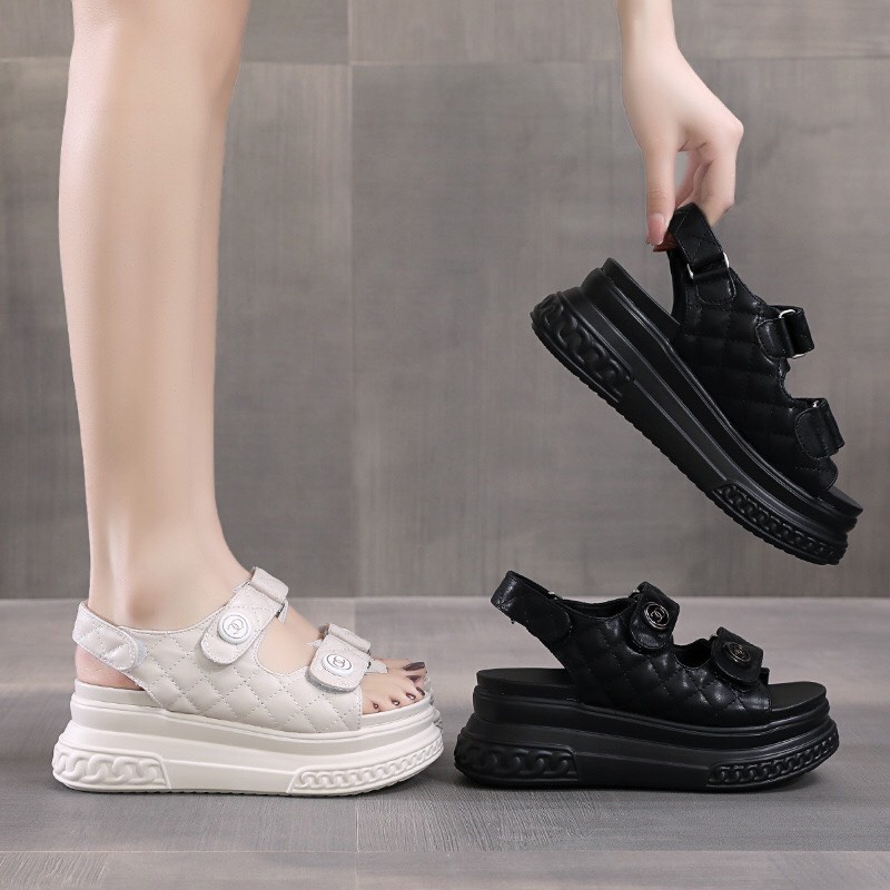 Sandal Đế Bánh Mỳ Size 33 Kiểu Dáng Hàn Quốc Cao 7cm