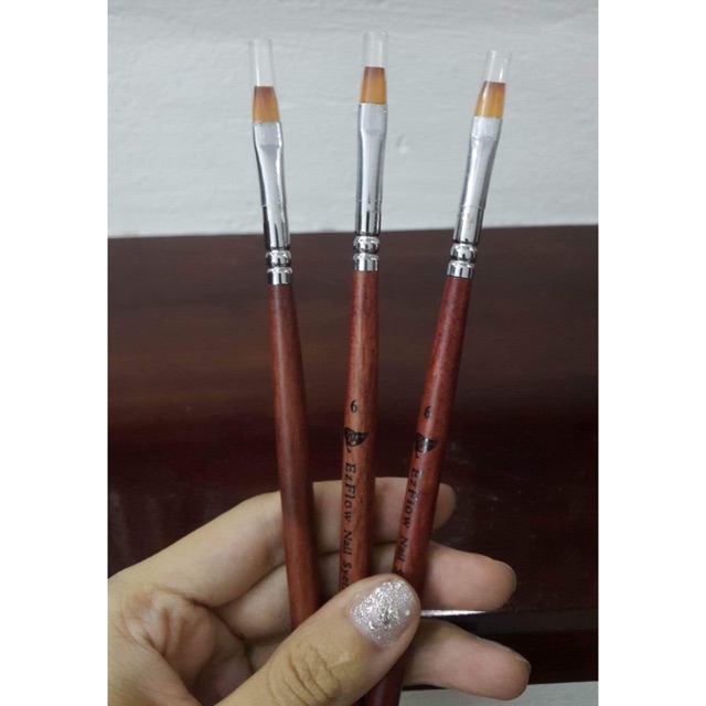 Bút đắp gel số 4