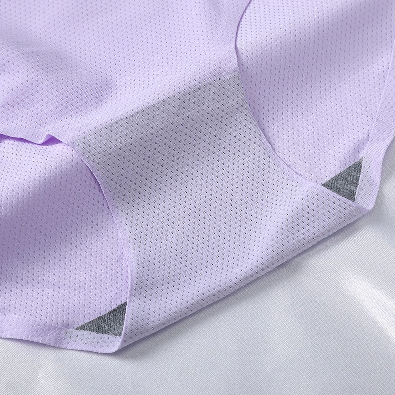 Quần Lót LEVAO Vải Lụa Không Đường May Thoáng Khí Thoải Mái Cao Cấp Dành Cho Nữ