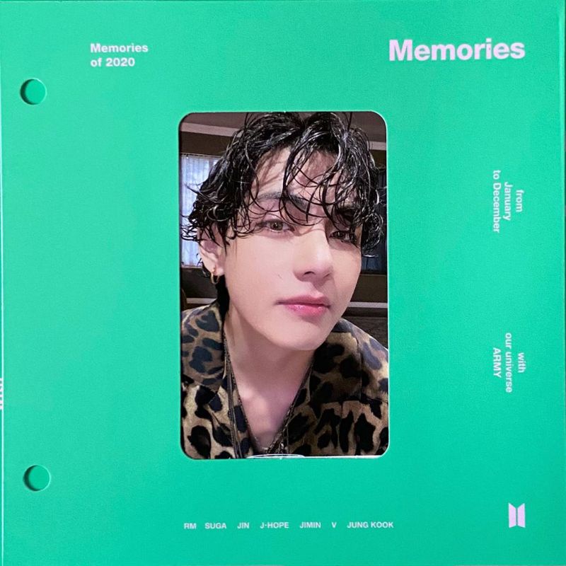 Card Bo Góc Taehyung Memories 2022 Bluray (Hàng Official)
