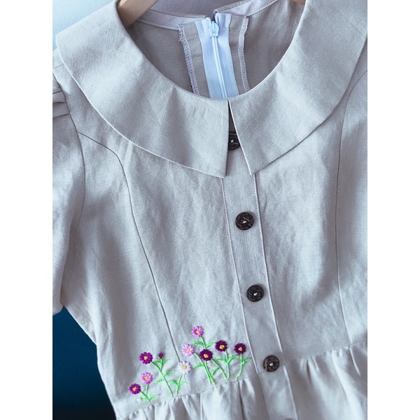 Đầm linen thêu